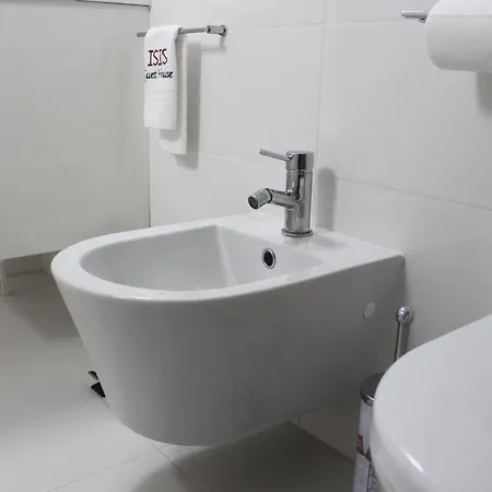 Guest house Isis 3*